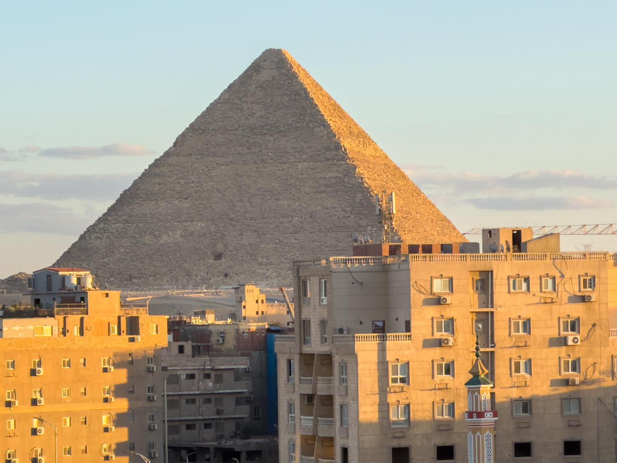 Royal Crown Hotel Giza Pyramids View Kafret el-Gabal Exterior photo