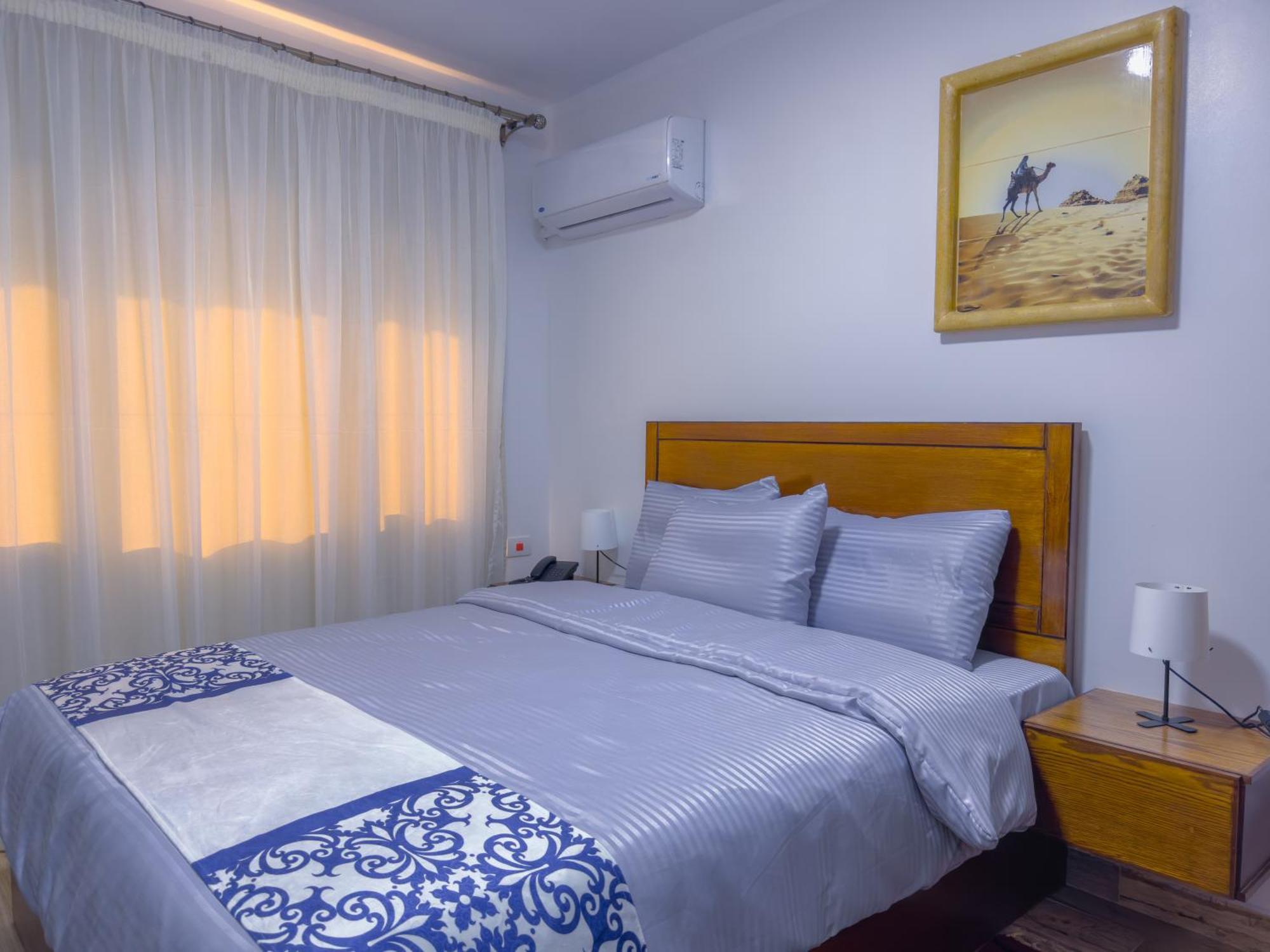 Royal Crown Hotel Giza Pyramids View Kafret el-Gabal Room photo